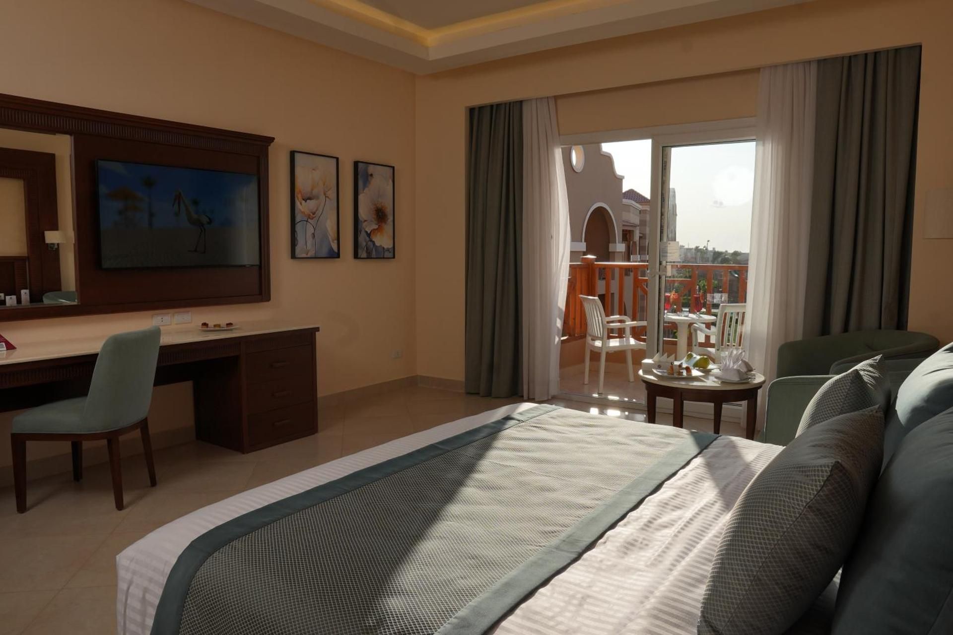 Charmillion Gardens Aquapark Superior