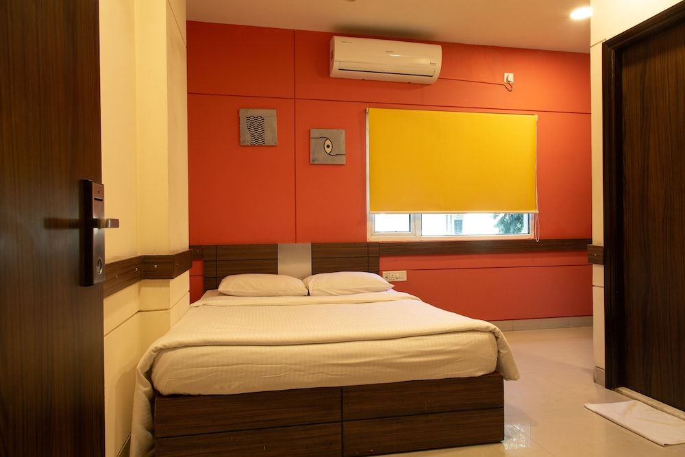 Ginger Tirupur Standard Room 15