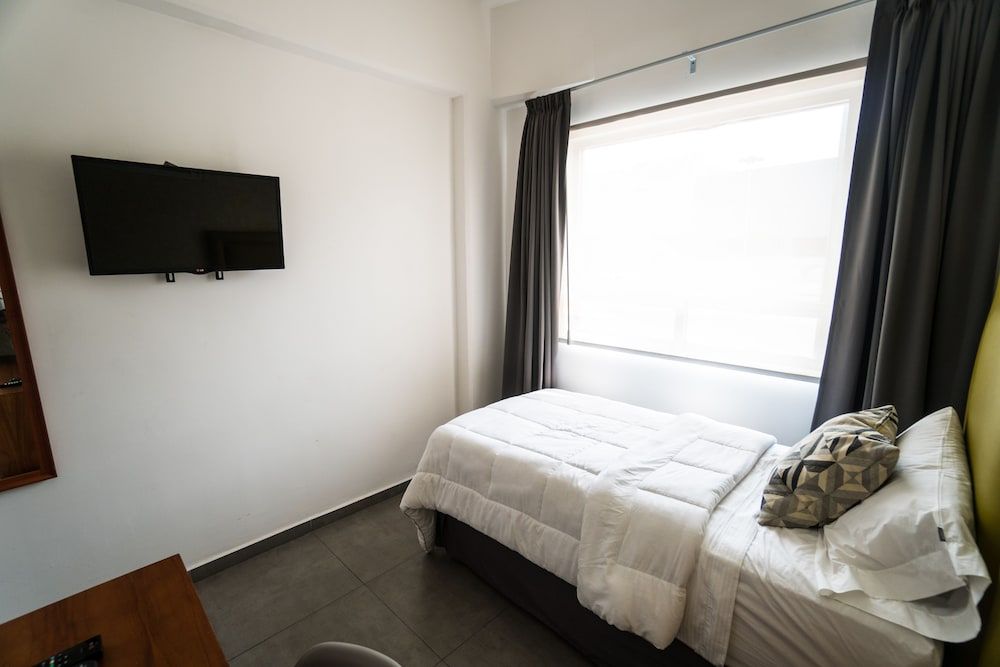 Hotel Suites Regina Basic Double Room, 1 Double Bed, Ground Floor 3