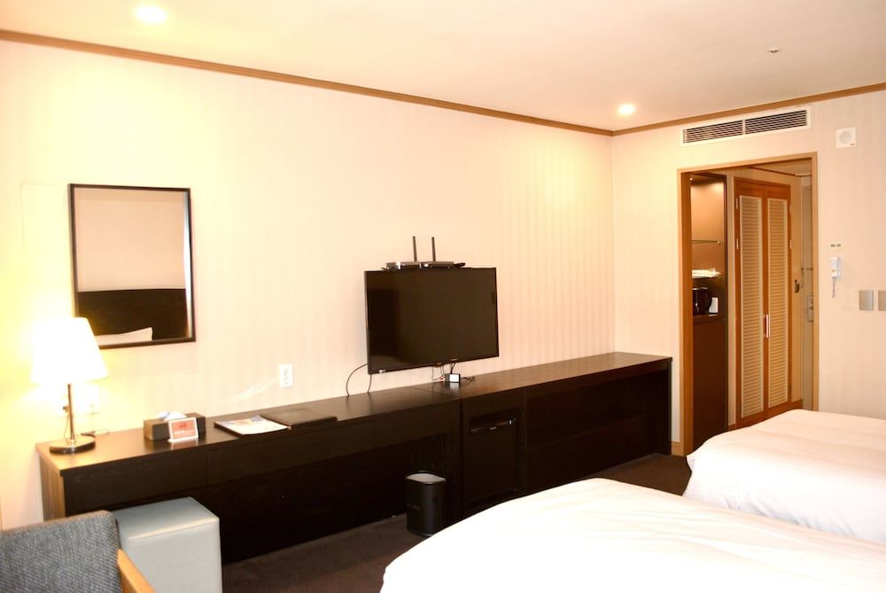 Queen Vell Hotel & Wedding Standard Twin Room