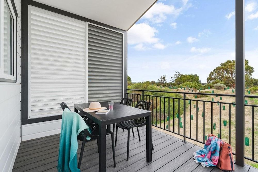 Discovery Parks - Bunbury Foreshore Deluxe 2 Bedroom Cabin (Sleeps 4) 5