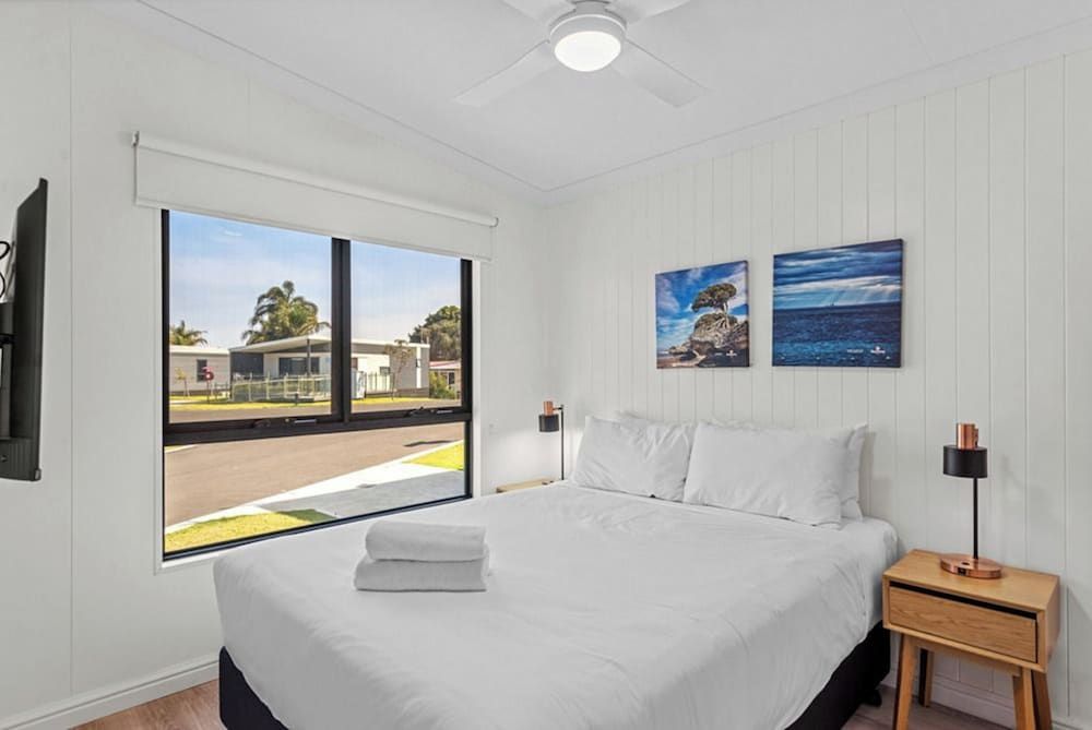 Discovery Parks - Bunbury Foreshore Superior Cabin - Sleeps 6