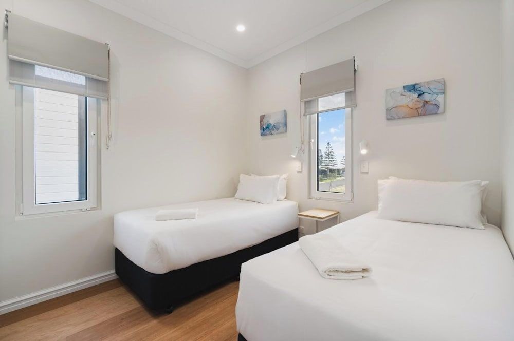 Discovery Parks - Bunbury Foreshore Deluxe 2 Bedroom Cabin (Sleeps 4) 3