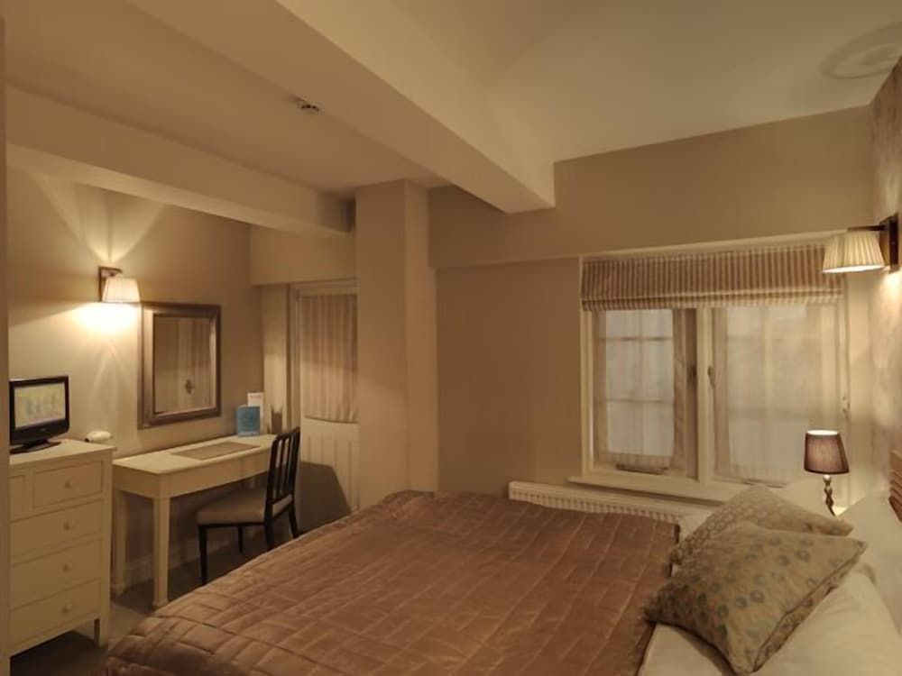 The Old Borough Arms Comfort Double Room, Ensuite (Small Rm8)