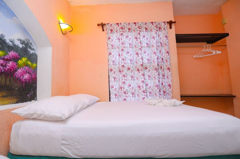 Hotel Hacienda Cancun Standard Room 11