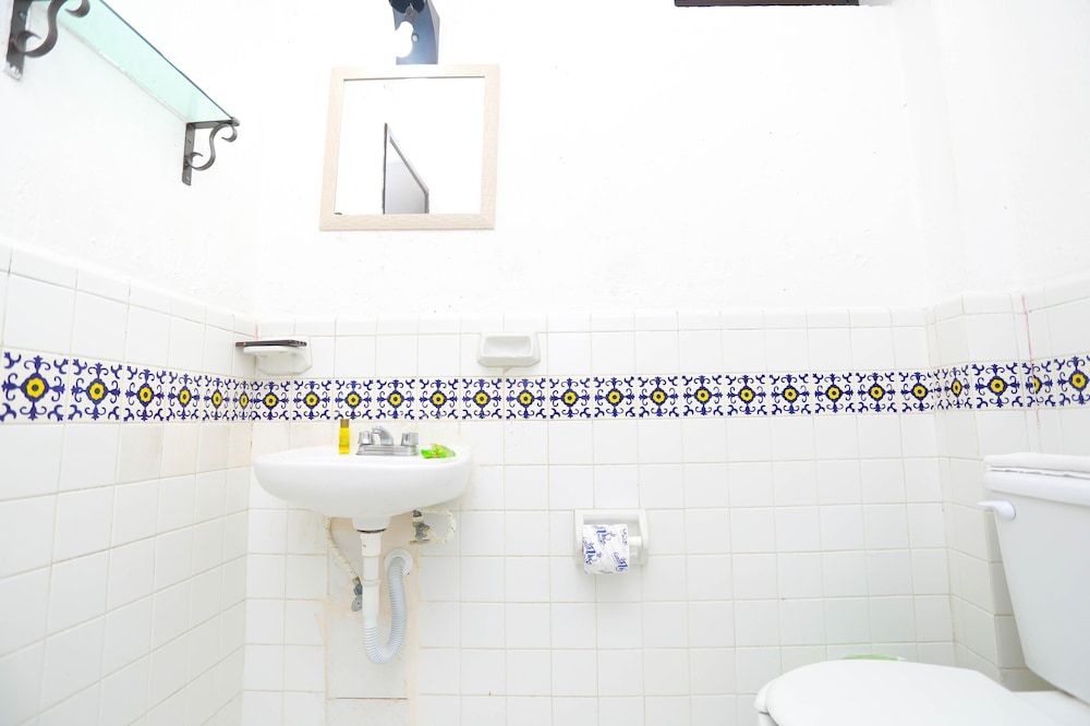 Hotel Hacienda Cancun Standard Room 15