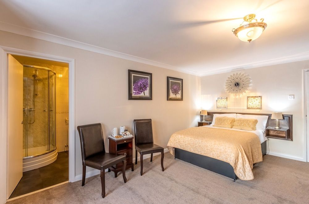 The Fox & Hounds Family Room 2