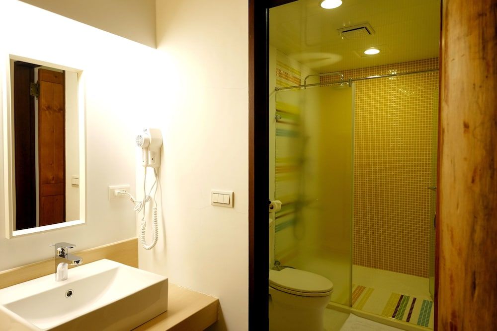 Shire Homestay Deluxe Double Room, 2 Bedrooms 16