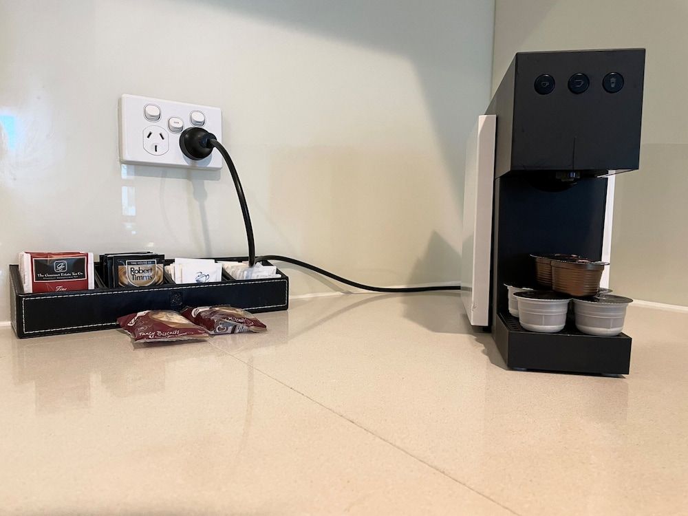 Waterfront Melbourne Apartments One Bedroom Apartment City View 3