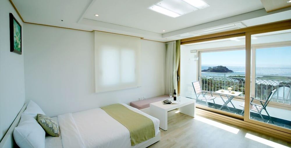 Marine Port Resort Deluxe Double Room, Ocean View