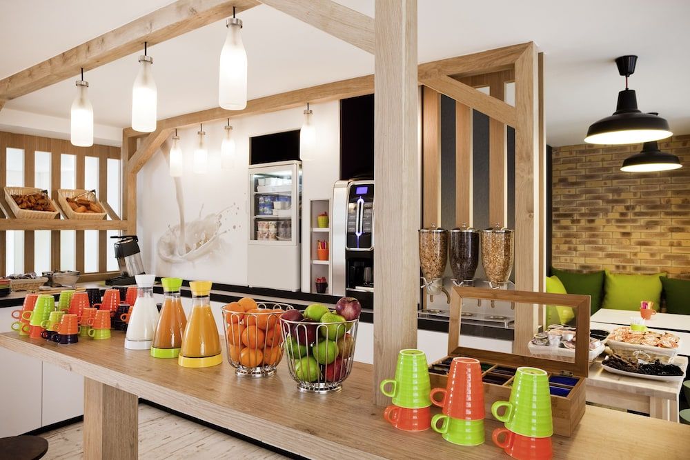 undefined ibis Styles Paris Buttes Chaumont 5