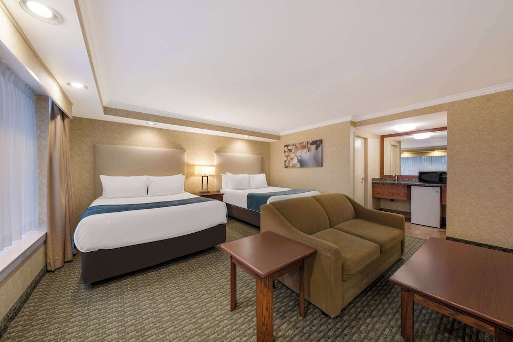 Suite, 2 Queen Beds, Non Smoking, Refrigerator & Microwave (with Sofabed)
