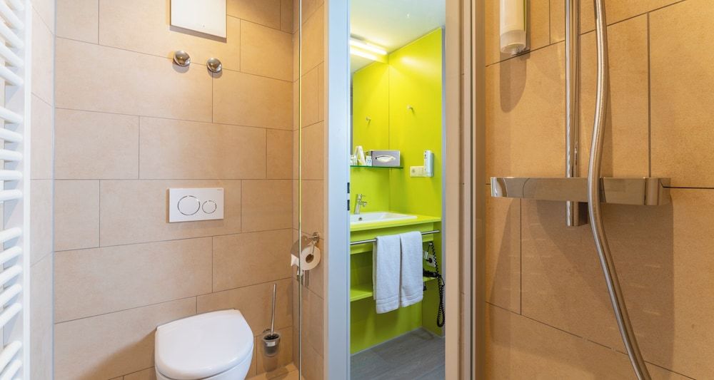 Best Western Hotel Bad Rappenau Executive Suite, 1 Double Bed, Jetted Tub (Penthouse) 4