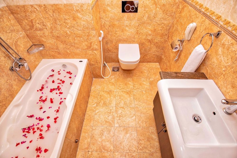 Da Yatra Courtyard Hotel & Resort Deluxe Twin Room 14