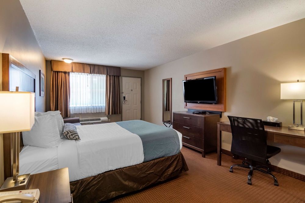 SureStay Plus Hotel By Best Western Salmon Arm Standard Room, 1 Queen Bed, Accessible, Non Smoking