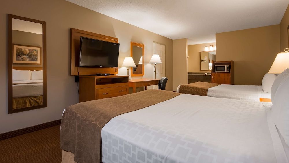 SureStay Plus Hotel By Best Western Salmon Arm Standard Room, 2 Queen Beds, Non Smoking