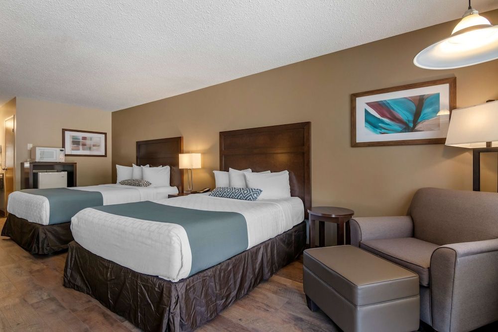 SureStay Plus Hotel By Best Western Salmon Arm Standard Room, 2 Queen Beds, Non Smoking 2