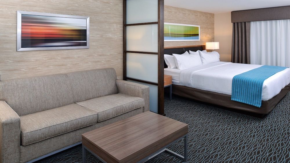 Suite, 1 King Bed (Additional Living Area)