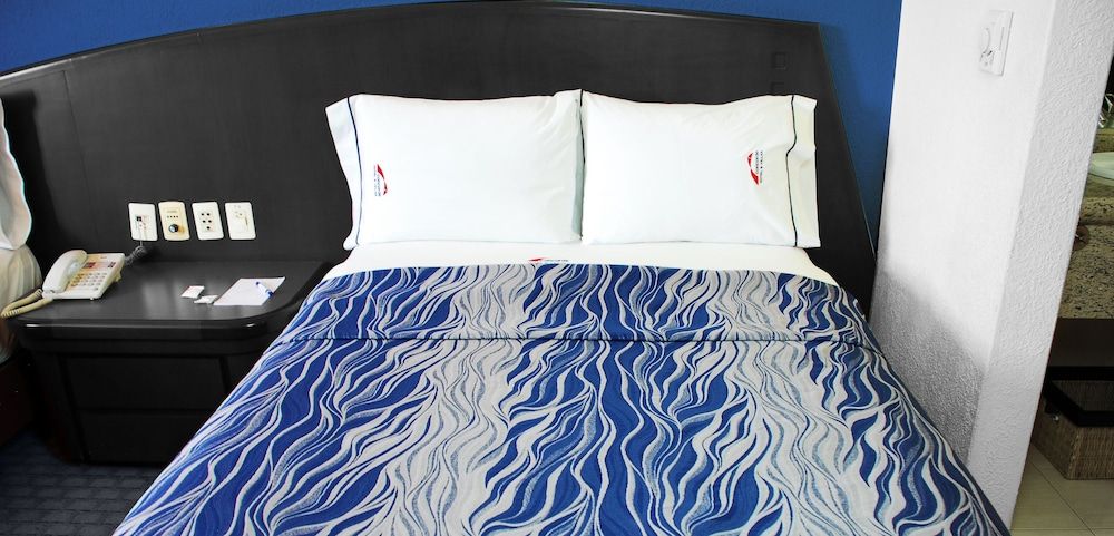 Hotel Concorde Toluca Standard Double Room 2