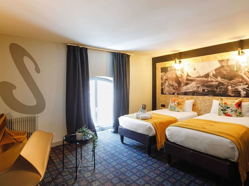 Greet Hotel  Lyon Confluence Standard Room, 2 Twin Beds (Pop) 4