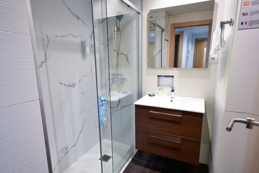 Sensation Authentic Gràcia Apartment, 2 Bedrooms 4