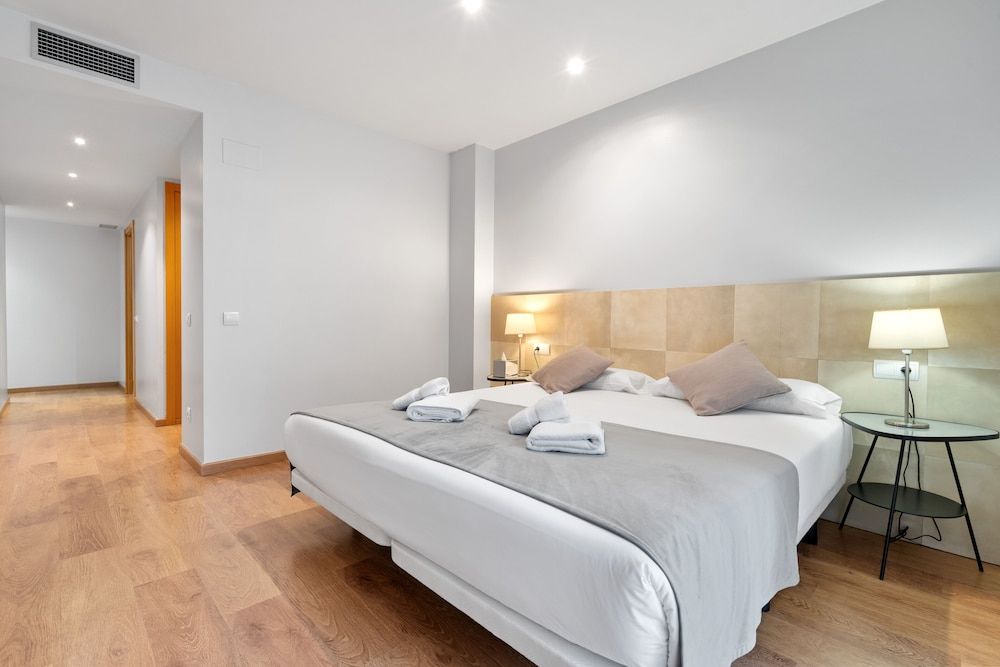 undefined Sensation Authentic Gràcia 6