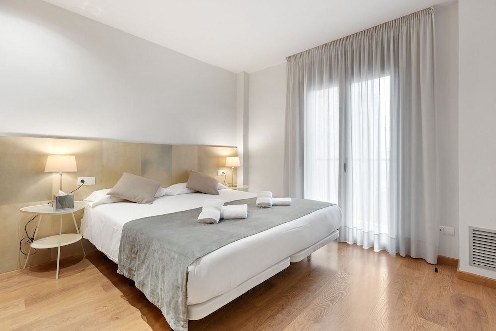 Sensation Authentic Gràcia Apartment, 2 Bedrooms 2