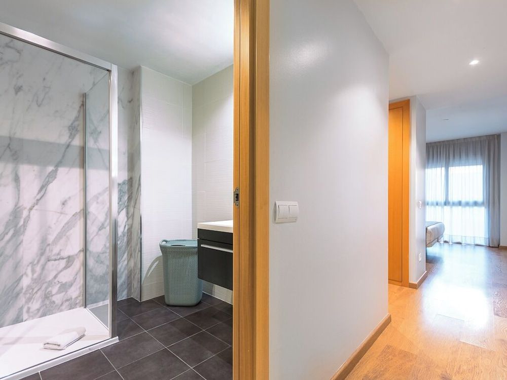 Sensation Authentic Gràcia Apartment, 4 Bedrooms, Terrace 9