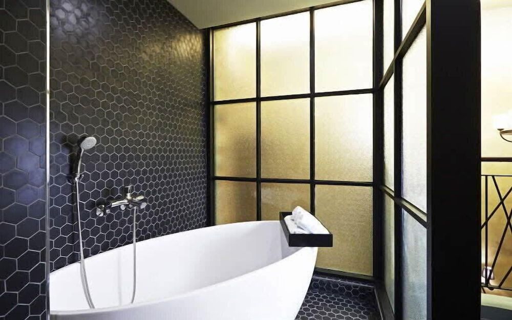 Hotel Boutique 9 Deluxe Twin Room (bigger than most rooms in seoul) 8