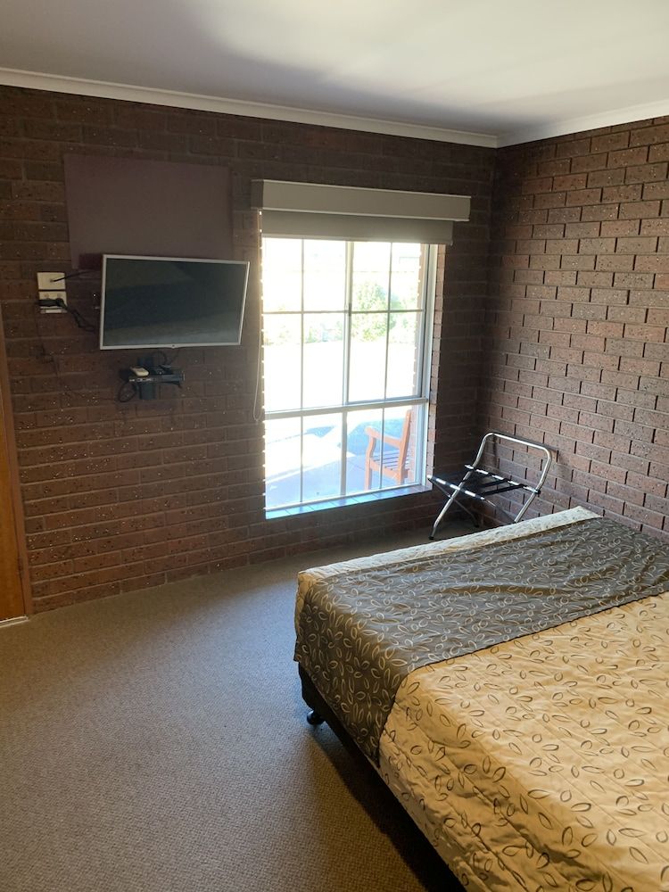 Bairnsdale Tanjil Motor Inn Disabled Room 2