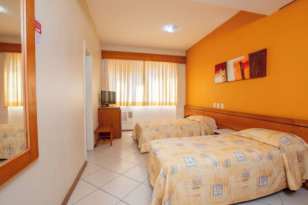 Confort Hotel Standard Twin Room, 2 Twin Beds