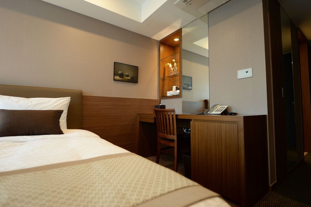 Busan Business Hotel Standard Twin Room, 2 Twin Beds 4