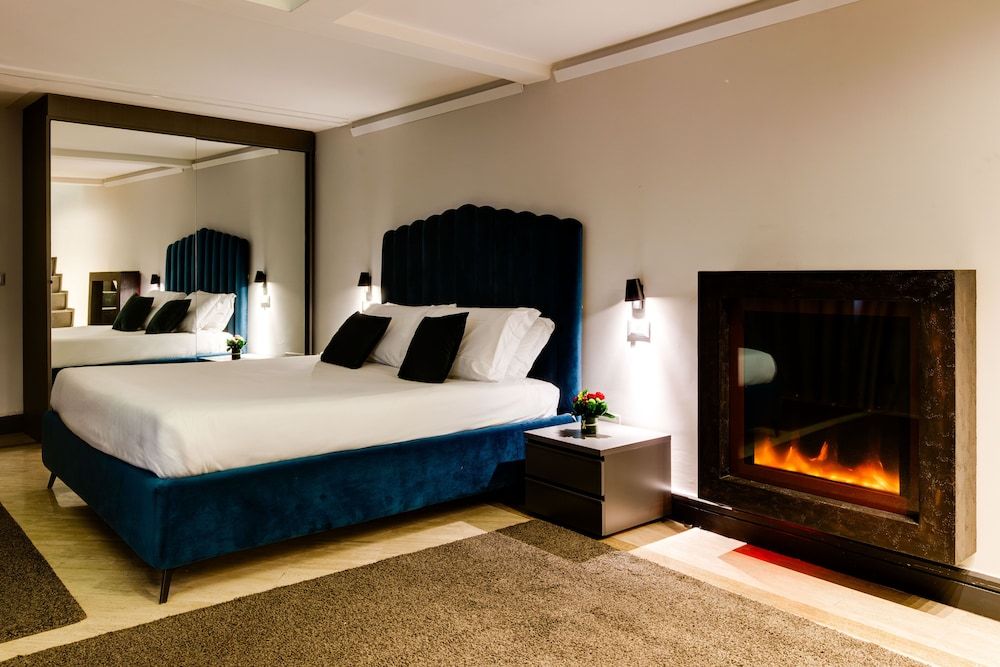 undefined Piazza Farnese Luxury Suites 3