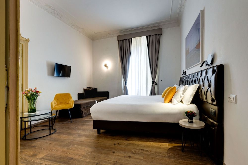 undefined Piazza Farnese Luxury Suites 5