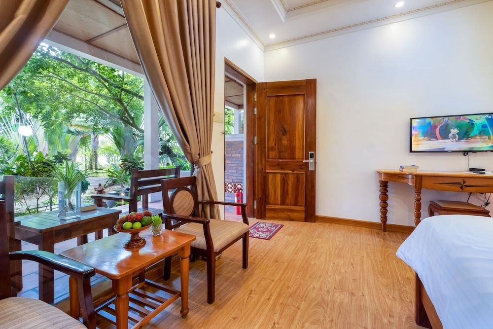 Coco Palm Beach Resort & Spa Deluxe Room, Garden View (20 Meters From The Beach) 6