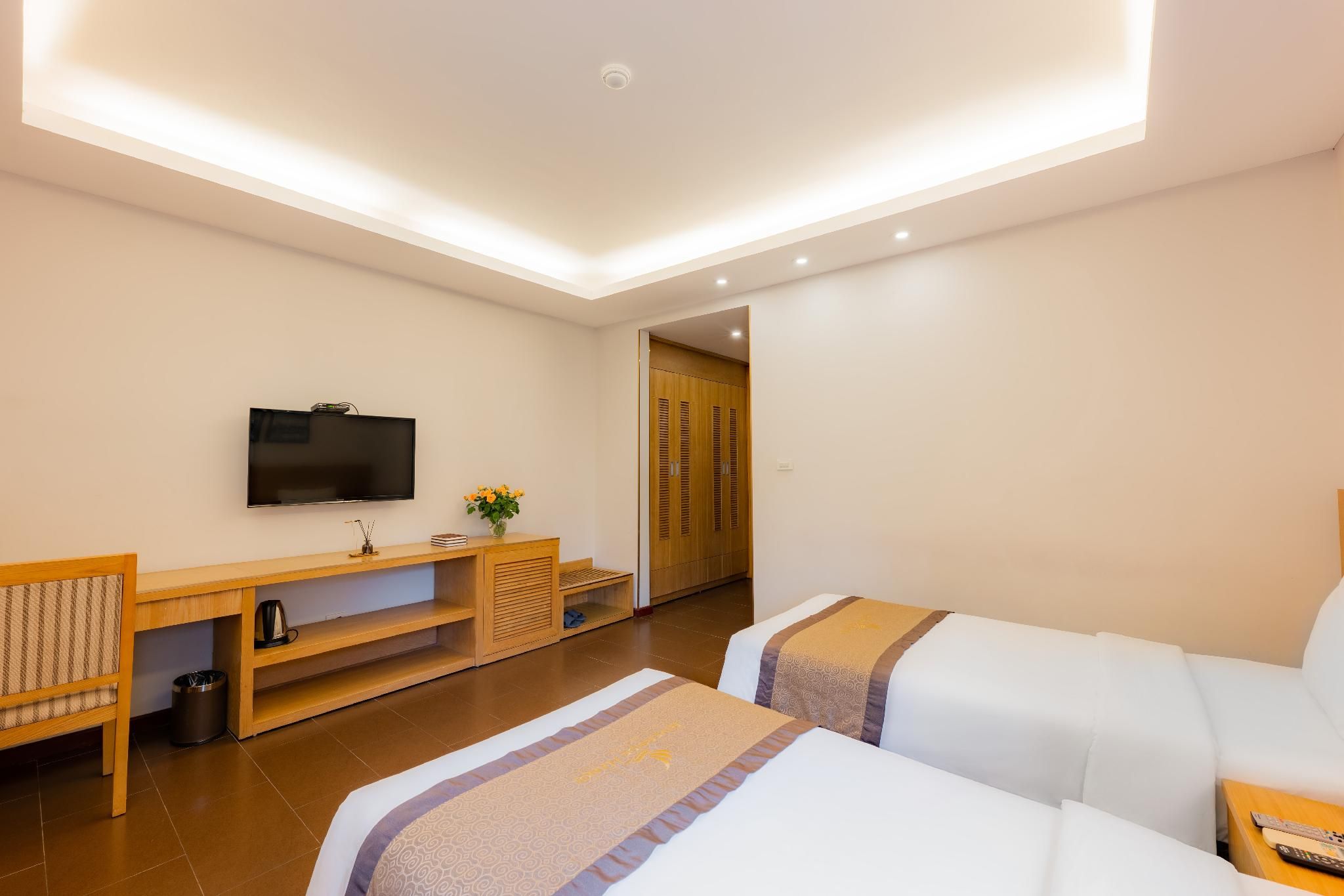 undefined Riverside Hanoi Hotel 8