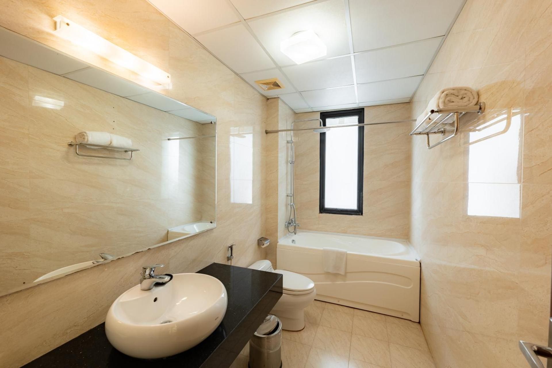 undefined Riverside Hanoi Hotel 9