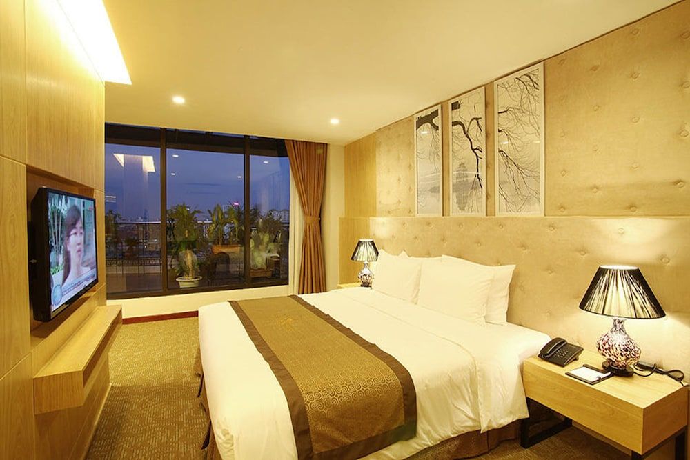 Riverside Hanoi Hotel Executive Room, 1 King Bed 2