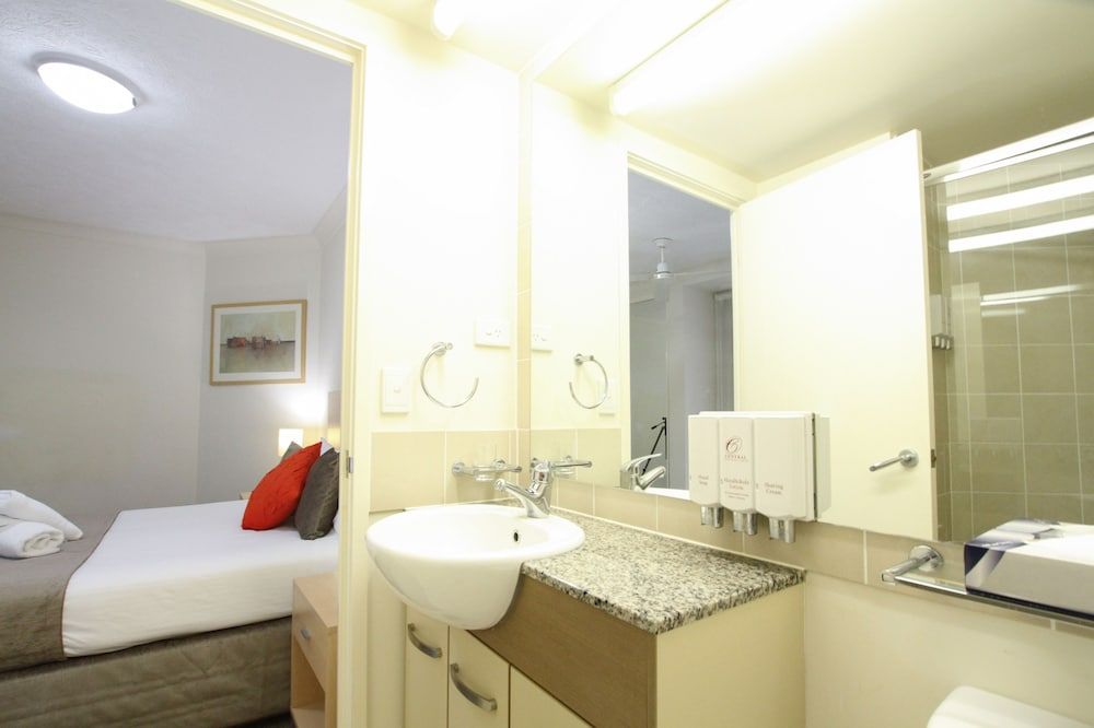 Caloundra Central Apartment Hotel Superior 1 Bedroom Apartment 8