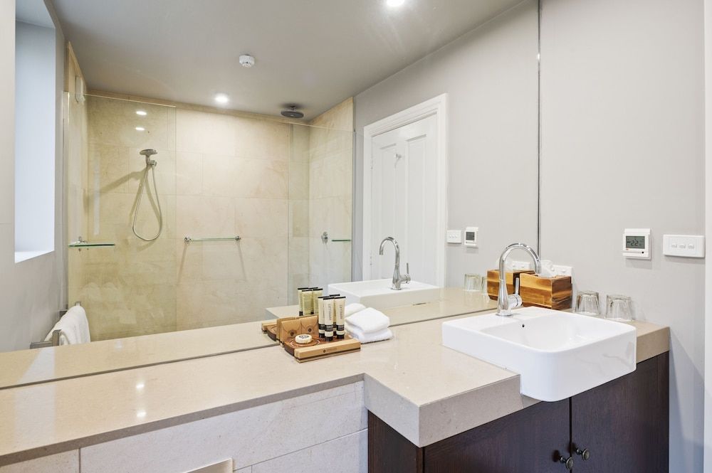 Parklands Country Gardens and Lodges Suite, Garden View 7