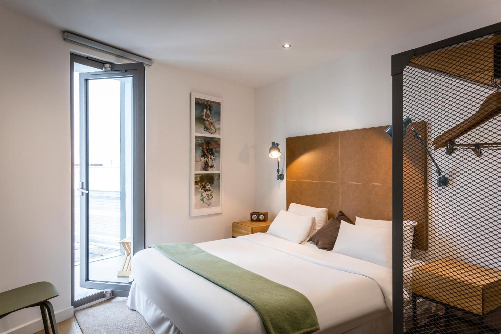 1-Bedroom Apartment