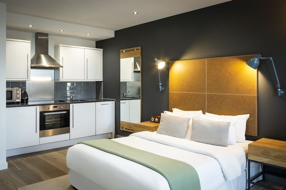Studio, Multiple Beds