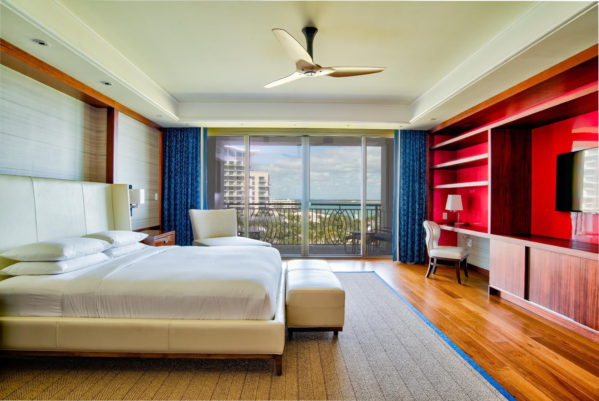 One-bedroom Poolside Villa With One King Bed