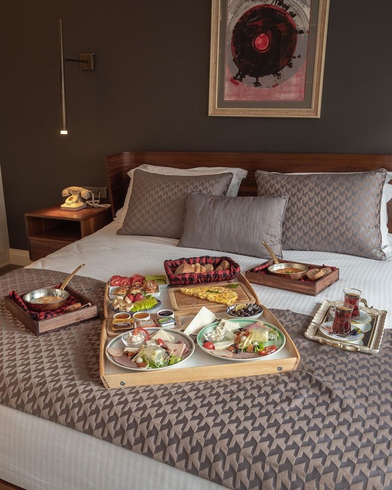 undefined Hotel Miniature 7