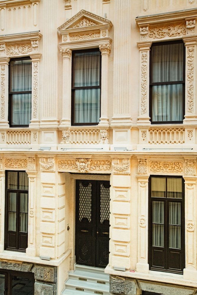 undefined Hotel Miniature 2