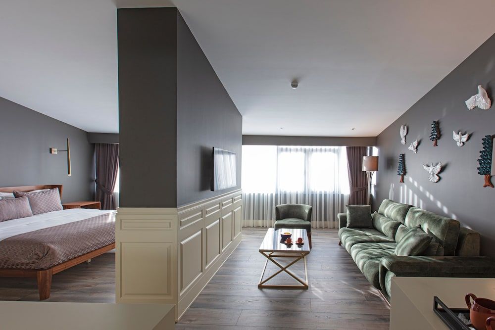 undefined Hotel Miniature 10