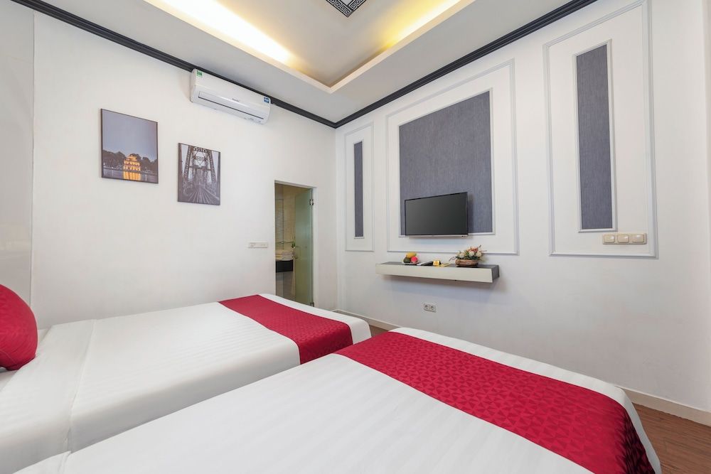 Eclipse Legend Hotel Standard Triple Room 3