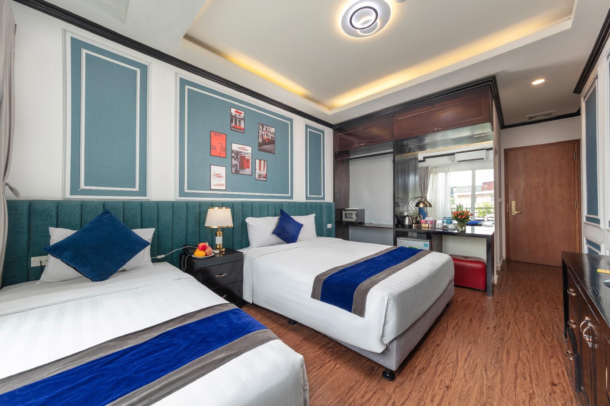 Deluxe Triple Room with balcony