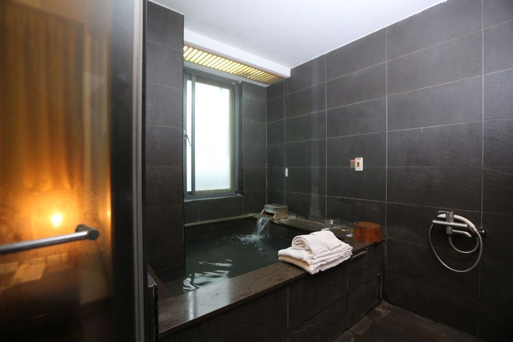 undefined SHAN-YUE hotspring hotel 10