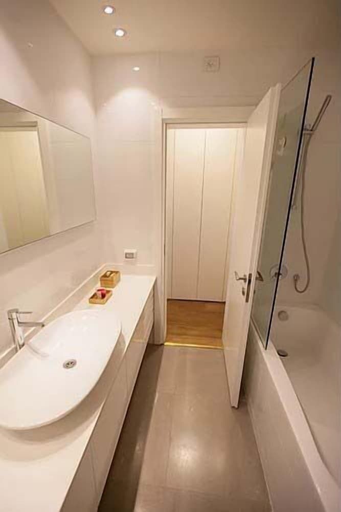 Tel Aviv Home Apartment, 1 Bedroom (Dizengoff St 96) 4